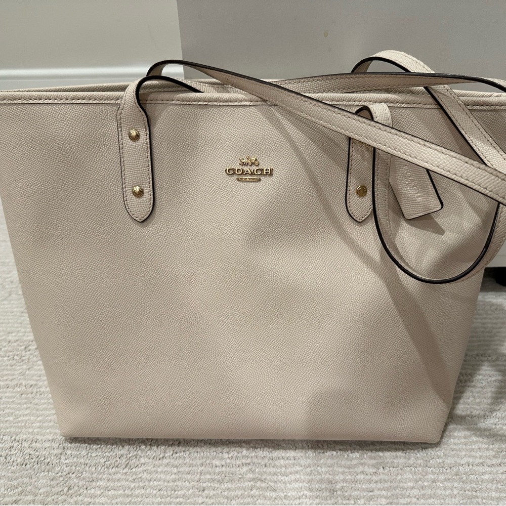 Coach city tote bag